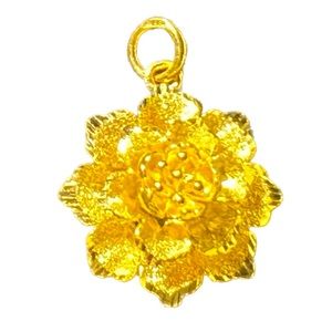 24 K floral 3D solid pure gold pendant